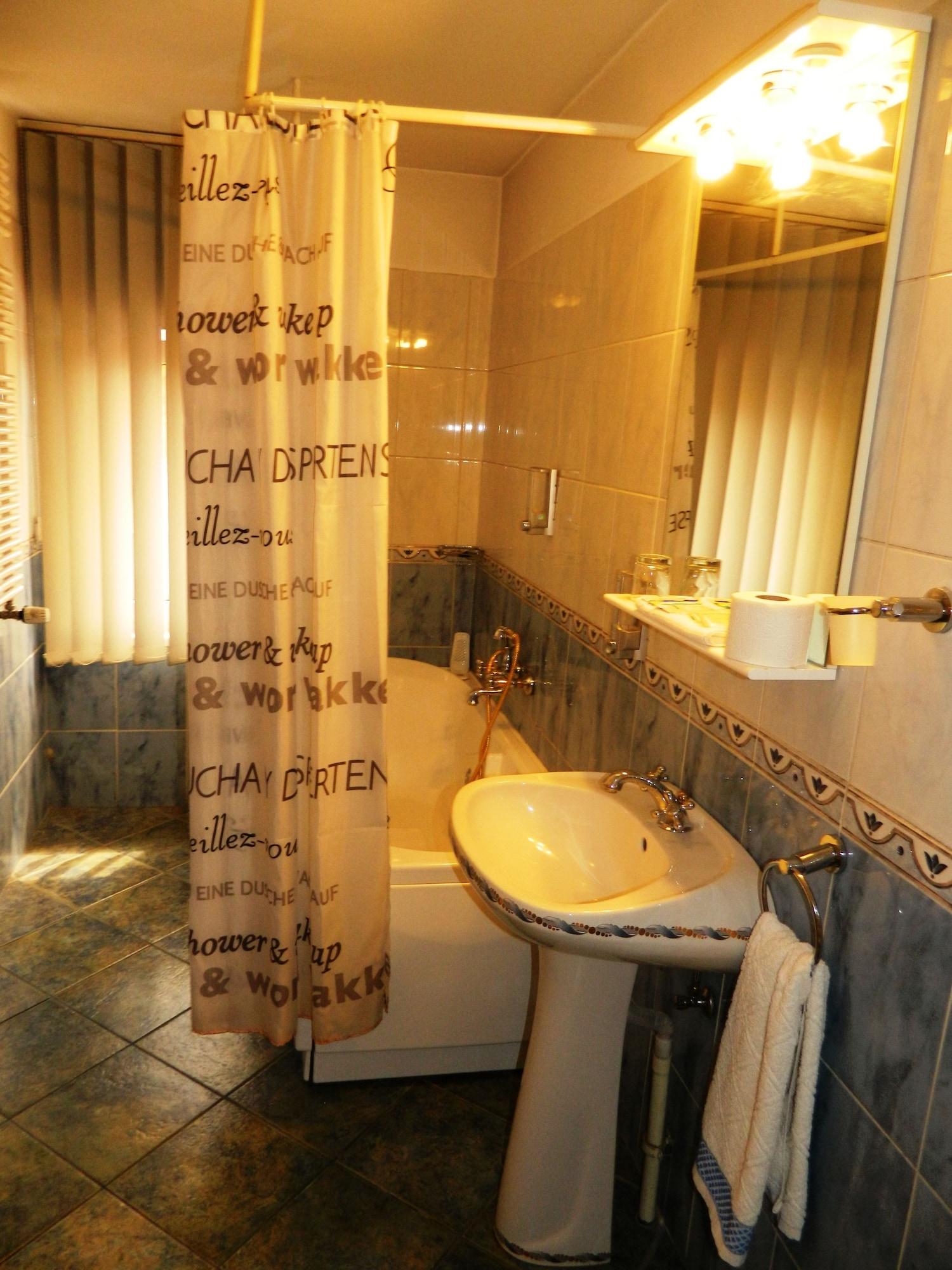 Hotel Adriatico Τιμισοάρα Εξωτερικό φωτογραφία