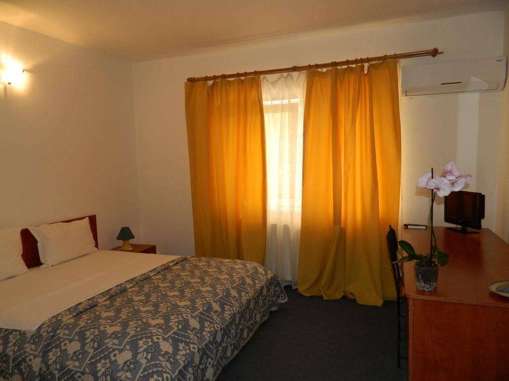 Hotel Adriatico Τιμισοάρα Εξωτερικό φωτογραφία